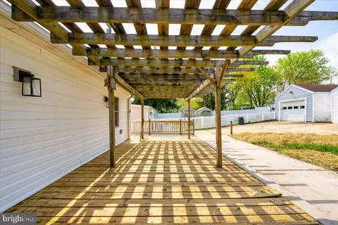Exterior - 2118 Summit Ave, Rosedale, MD 21237 photo 7 of 8