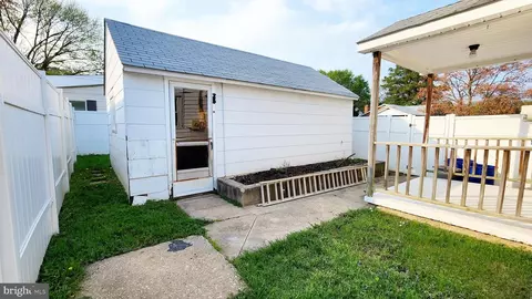 Exterior - 32 Transverse Ave, Middle River, MD 21220 photo 10 of 14