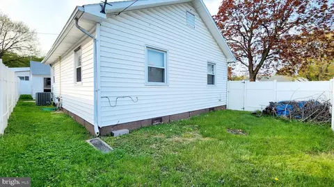 Exterior - 32 Transverse Ave, Middle River, MD 21220 photo 13 of 14