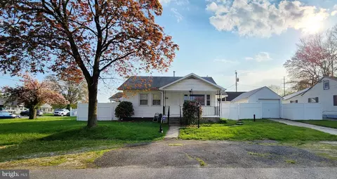Exterior - 32 Transverse Ave, Middle River, MD 21220 photo 4 of 14