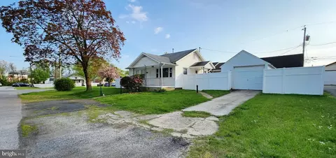 Exterior - 32 Transverse Ave, Middle River, MD 21220 photo 5 of 14