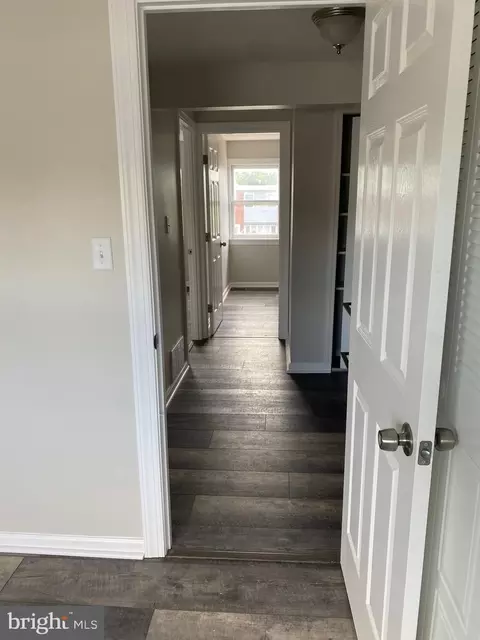 Entry Way - 2750 Yarnall Rd, Halethorpe, MD 21227 photo 2 of 4