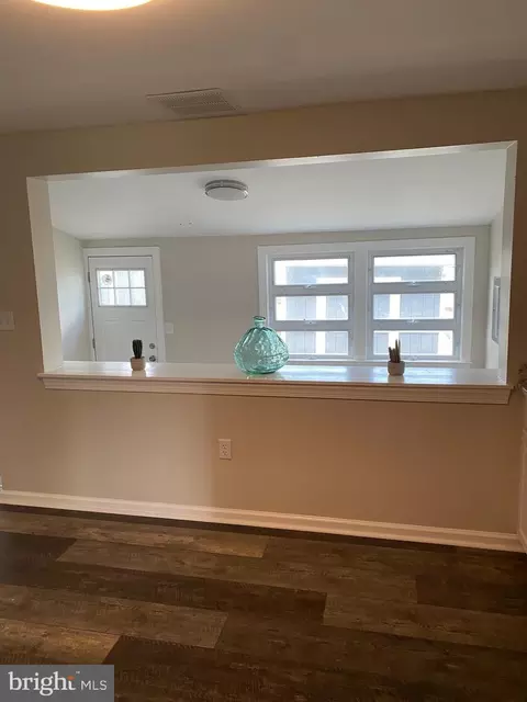 Entry Way - 2750 Yarnall Rd, Halethorpe, MD 21227 photo 1 of 4