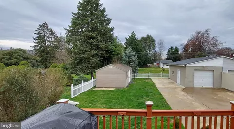 Exterior - 4704 Washington Blvd, Halethorpe, MD 21227 photo 6 of 11