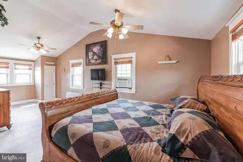 Bedroom - 4704 Washington Blvd, Halethorpe, MD 21227 photo 1 of 3