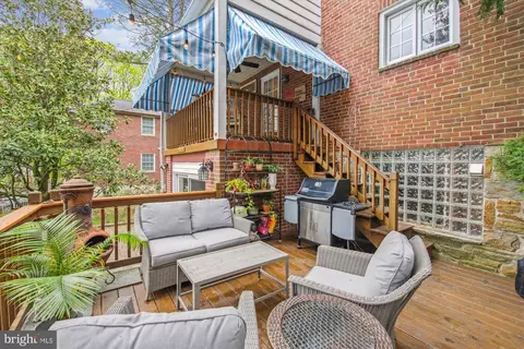 Exterior - 606 Hatherleigh Rd, Baltimore, MD 21212 photo 11 of 18