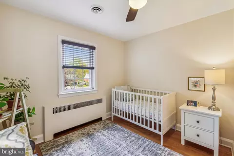 Bedroom - 606 Hatherleigh Rd, Baltimore, MD 21212 photo 3 of 10