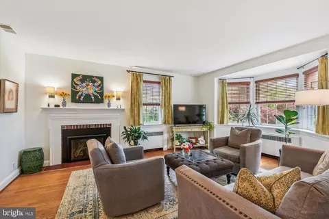 Living - 606 Hatherleigh Rd, Baltimore, MD 21212 photo 1 of 6