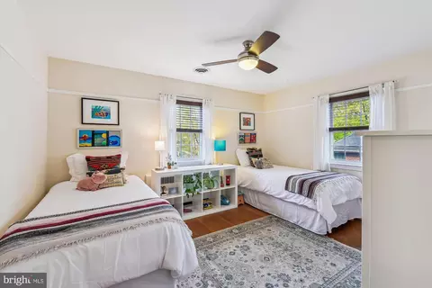 Bedroom - 606 Hatherleigh Rd, Baltimore, MD 21212 photo 4 of 10