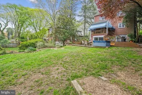 Exterior - 606 Hatherleigh Rd, Baltimore, MD 21212 photo 5 of 18