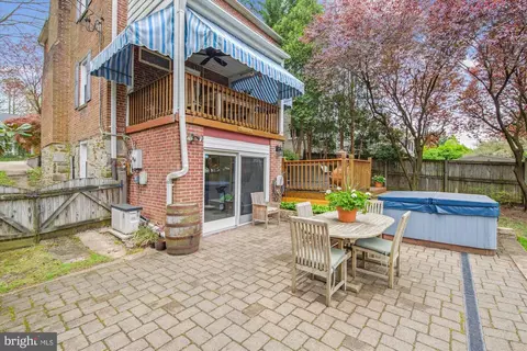 Exterior - 606 Hatherleigh Rd, Baltimore, MD 21212 photo 14 of 18