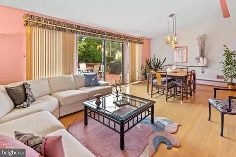 6504 Hal Ct, Baltimore, MD 21209 photo 5
