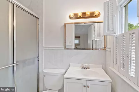 6504 Hal Ct, Baltimore, MD 21209 photo 11