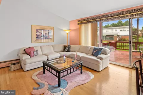 6504 Hal Ct, Baltimore, MD 21209 photo 6