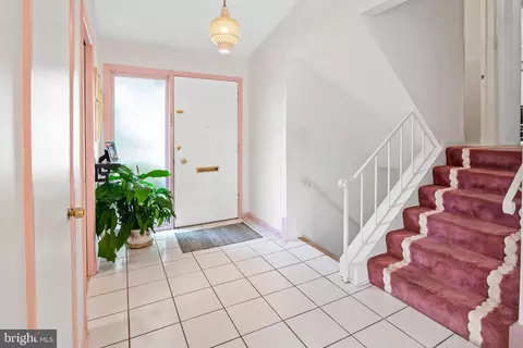 6504 Hal Ct, Baltimore, MD 21209 photo 2