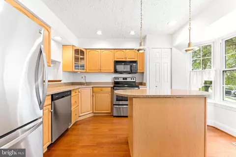 Kitchen - 16 Cashell Ct, Nottingham, MD 21236 photo 2 of 6