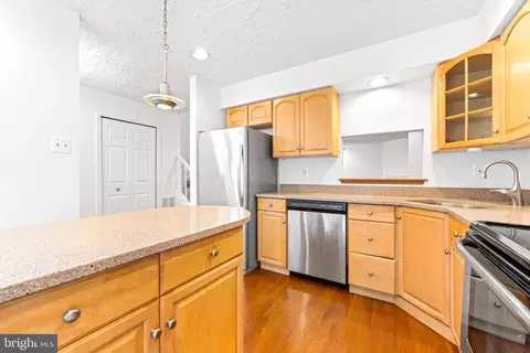 Kitchen - 16 Cashell Ct, Nottingham, MD 21236 photo 3 of 6