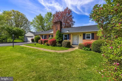 13108 Manor Rd, Glen Arm, MD 21057