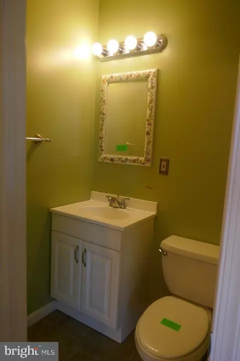 Bath - 15 Minte Dr, Nottingham, MD 21236 photo 1 of 5