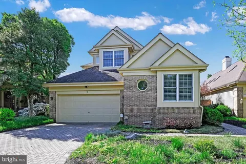 9 Stags Leap Ct, Pikesville, MD 21208