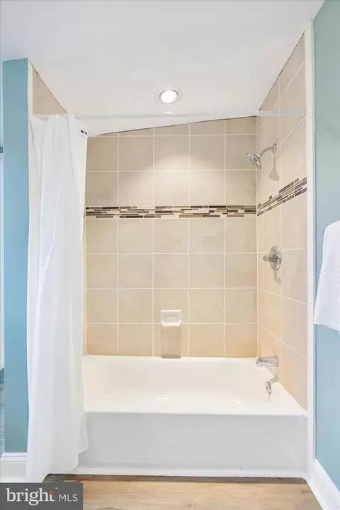 Bath - 5914 Central Ave, Gwynn Oak, MD 21207 photo 3 of 4