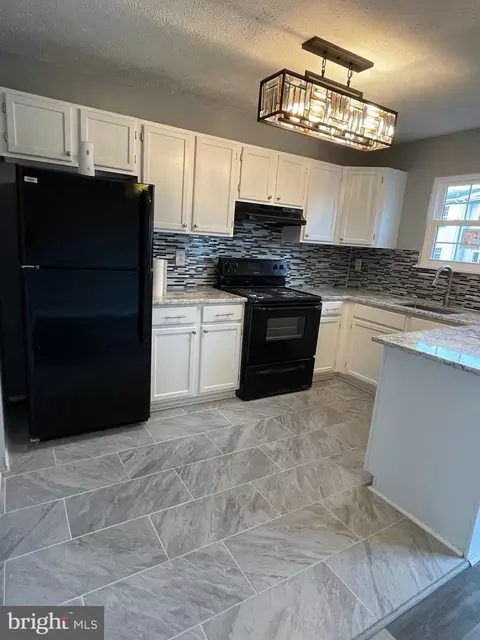 Kitchen - 434 Kosoak Rd, Middle River, MD 21220 photo 2 of 6