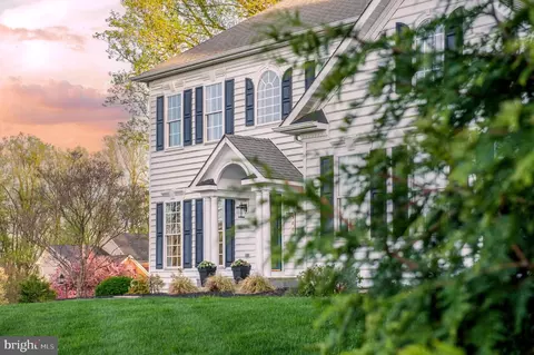 300 Stable View Ct, Parkton, MD 21120