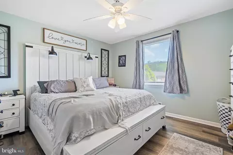 Bedroom - 411 Saint Patrick Rd, Baltimore, MD 21206 photo 1 of 4