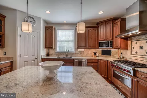 Kitchen - 4 Three Sisters Ct, Baldwin, MD 21013 photo 5 of 16