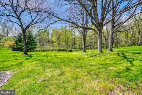 View/Area - 4 Three Sisters Ct, Baldwin, MD 21013 photo 2 of 9