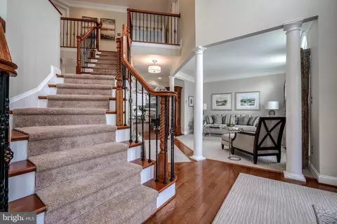 Entry Way - 4 Three Sisters Ct, Baldwin, MD 21013 photo 3 of 7