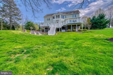 Exterior - 4 Three Sisters Ct, Baldwin, MD 21013 photo 13 of 20