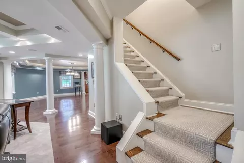 Entry Way - 4 Three Sisters Ct, Baldwin, MD 21013 photo 6 of 7