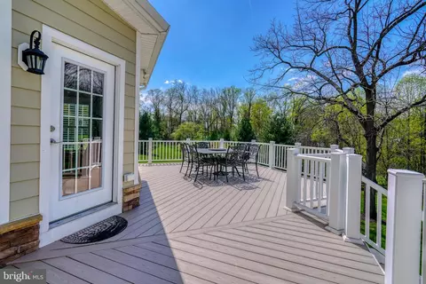 Exterior - 4 Three Sisters Ct, Baldwin, MD 21013 photo 3 of 20