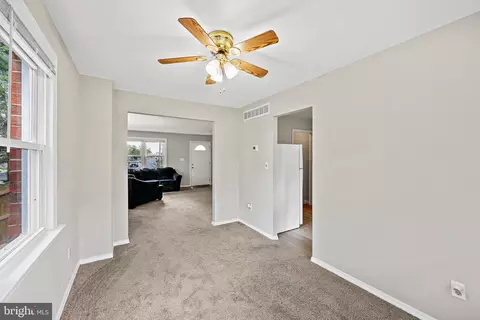Living - 2100 Cockspur Rd, Middle River, MD 21220 photo 3 of 4