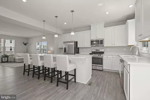 Kitchen - 3069 Shaws Rd, Sparrows Point, MD 21219 photo 5 of 7