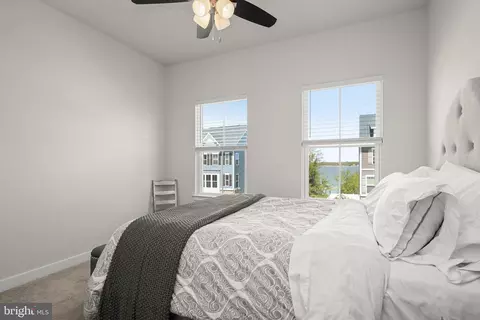 Bedroom - 3069 Shaws Rd, Sparrows Point, MD 21219 photo 4 of 6