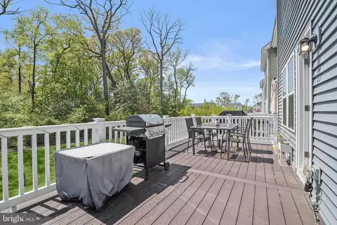 Exterior - 3069 Shaws Rd, Sparrows Point, MD 21219 photo 2 of 7