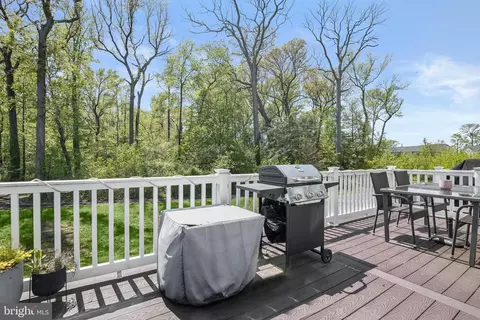 Exterior - 3069 Shaws Rd, Sparrows Point, MD 21219 photo 4 of 7