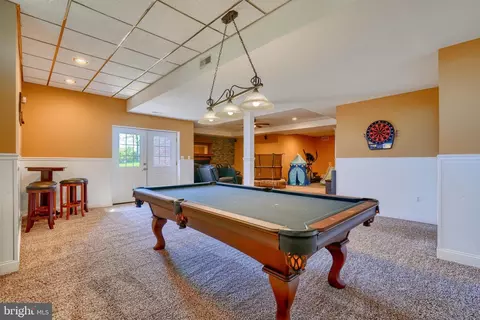 Living - 5 Manor Crossing Ct, Baldwin, MD 21013 photo 8 of 8