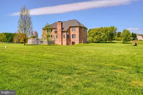 Exterior - 5 Manor Crossing Ct, Baldwin, MD 21013 photo 2 of 7