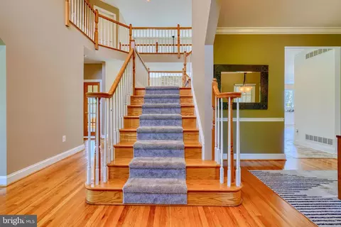 Entry Way - 5 Manor Crossing Ct, Baldwin, MD 21013 photo 1 of 4