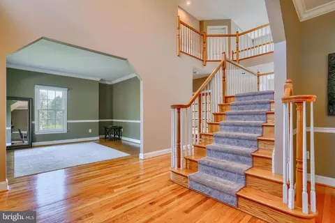 Entry Way - 5 Manor Crossing Ct, Baldwin, MD 21013 photo 2 of 4