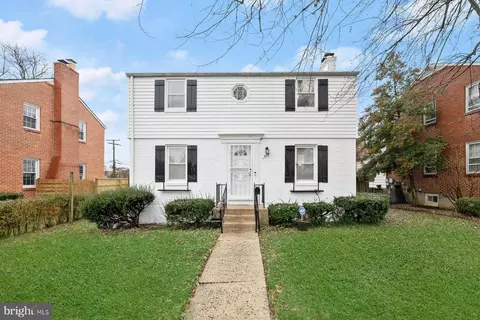 4203 Lowell Dr, Pikesville, MD 21208