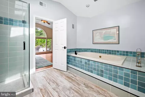 Bath - 3 Prairie Ct, Phoenix, MD 21131 photo 2 of 4