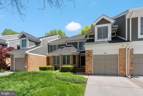 85 River Oaks Cir, Pikesville, MD 21208