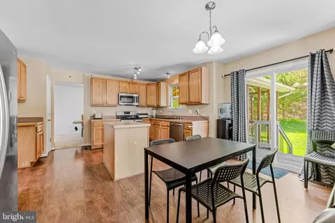 Kitchen - 8218 Selwin Ct, Rosedale, MD 21237 photo 2 of 6