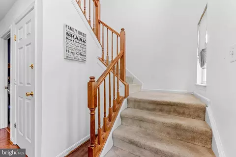 Entry Way - 8218 Selwin Ct, Rosedale, MD 21237 photo 3 of 4