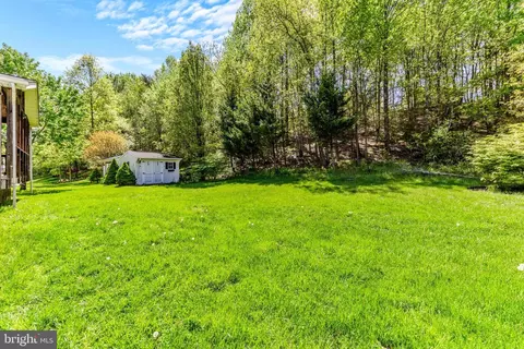 View/Area - 8218 Selwin Ct, Rosedale, MD 21237 photo 1 of 1