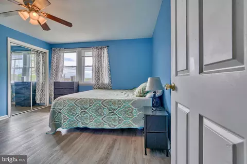Bedroom - 977 Dalton Ave, Baltimore, MD 21224 photo 2 of 5